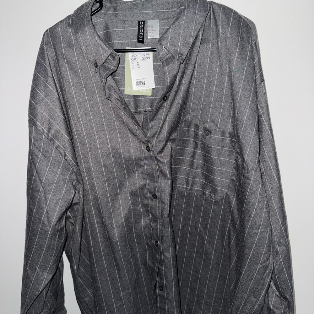 H&M Gray Striped Button Down Shirt
